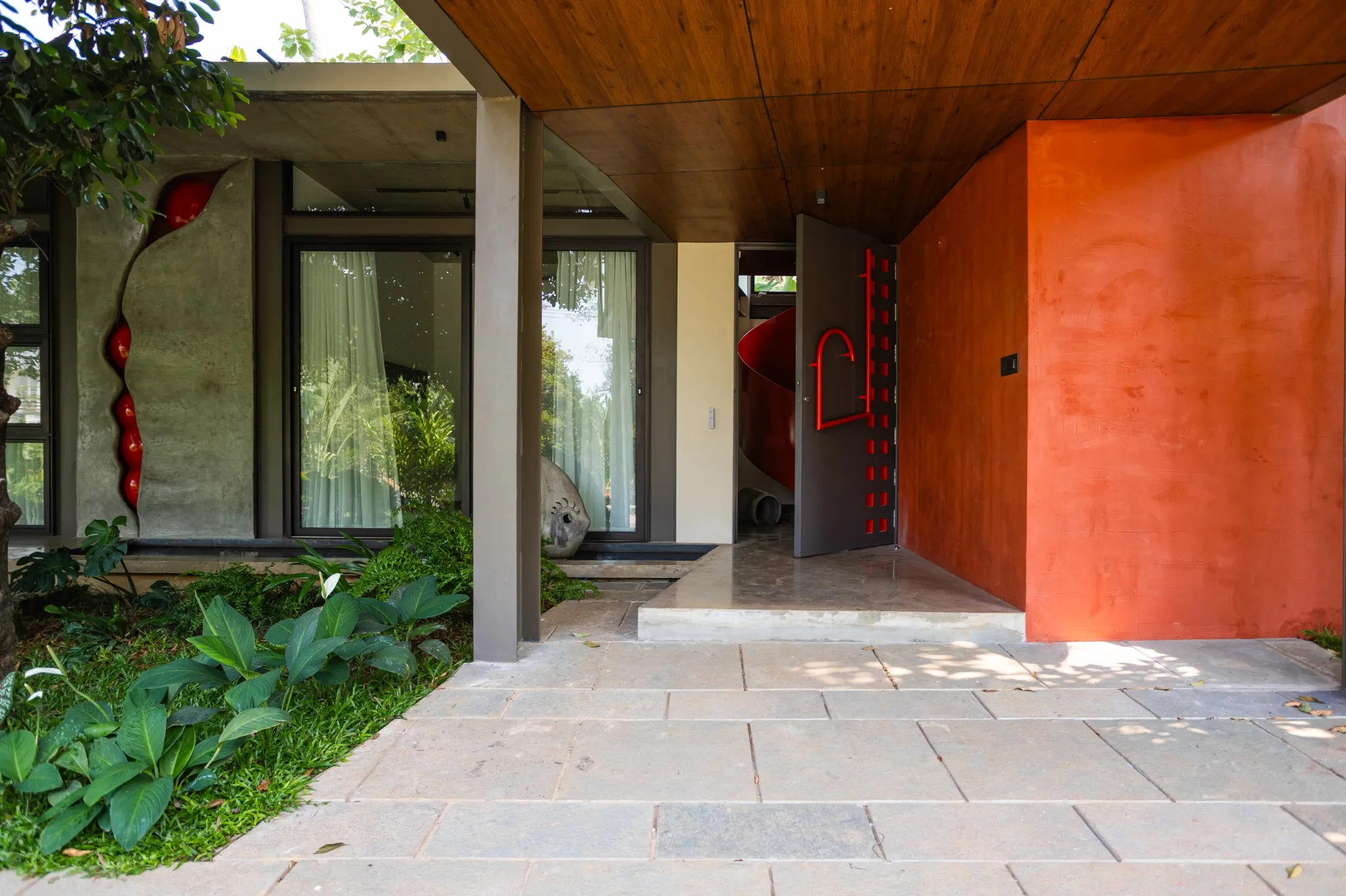modern-house-entrance-timber-ceiling
